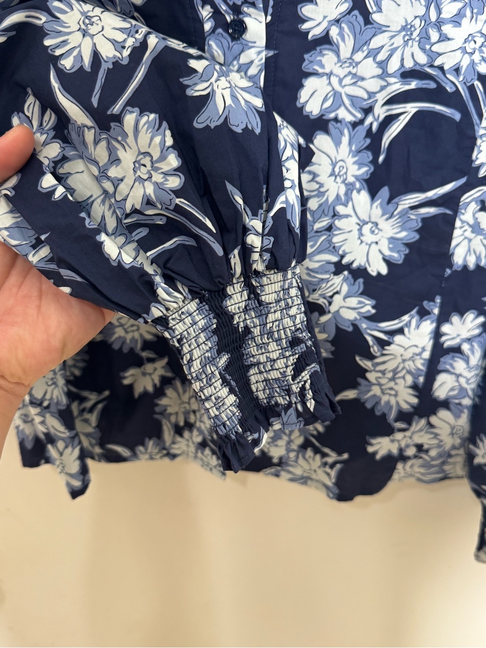Entro Floral Ruffle Neck Blouse - Picture 7 of 8